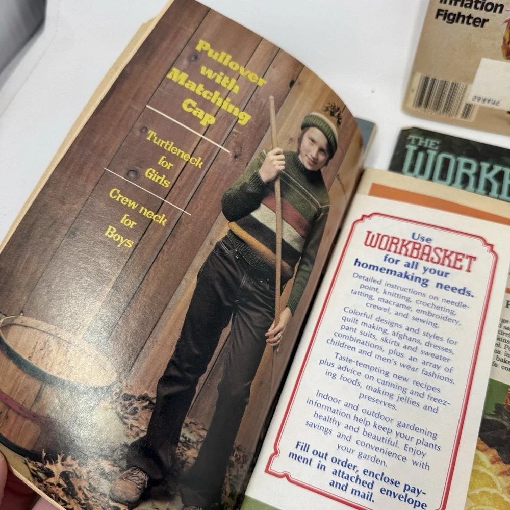 VINTAGE lot of 8 Workbasket and Home Arts magazines, 1970s & 1980